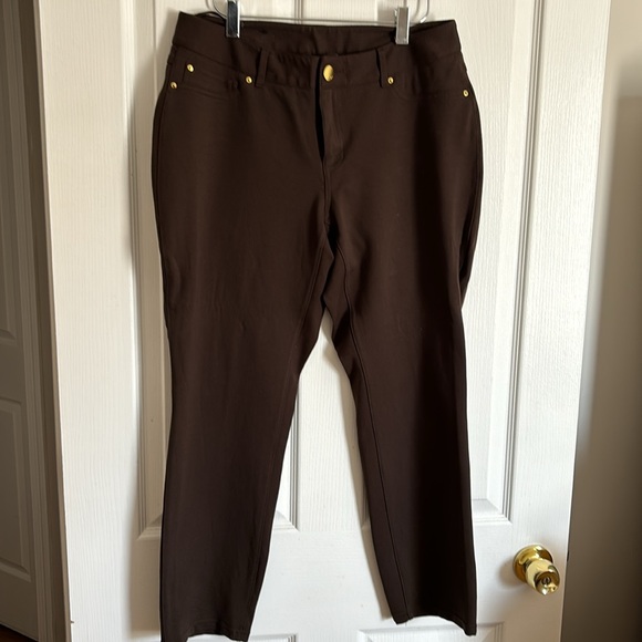 EUC INC Stetchy thick casual pants with gold accent, excellent quality! - Picture 2 of 13